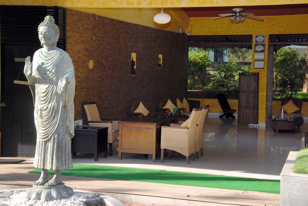 The Windflower Resort & Spa, Mysore Exterior foto